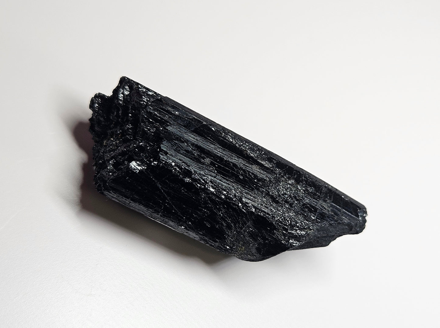 Black tourmaline raw