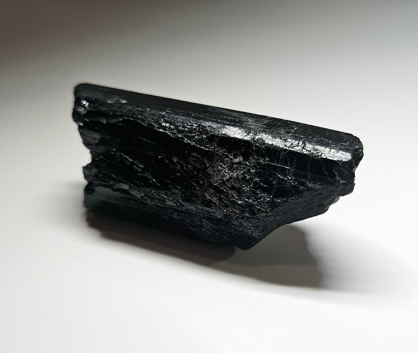 Black tourmaline raw