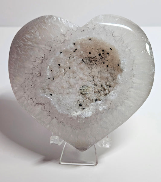 Druzy agate heart carving